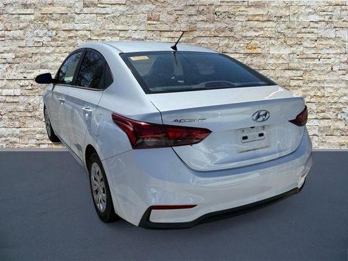 2019 Hyundai Accent SE