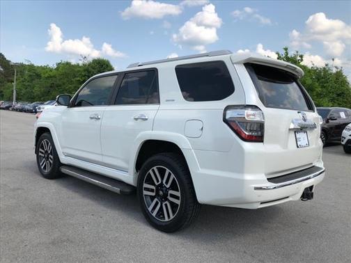 Photo 3 of 21 of 2016 Toyota 4Runner Limited