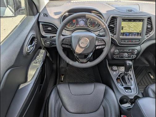 2023 Jeep Cherokee Altitude Lux