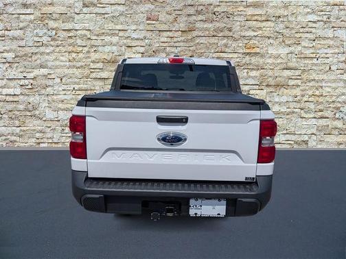 Oxford White 2022 Ford Maverick XLT