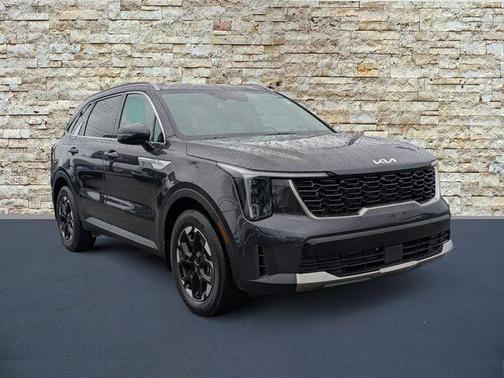 Metal 2025 Kia Sorento S