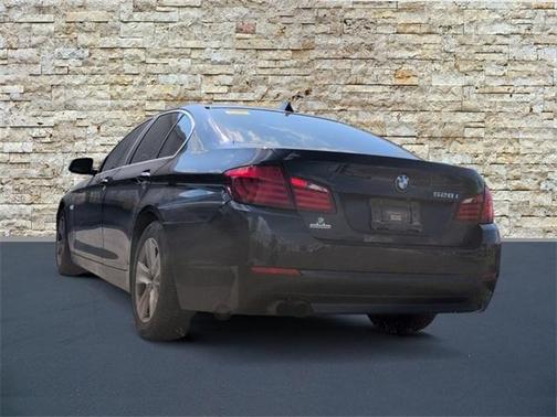 2013 BMW 528 i