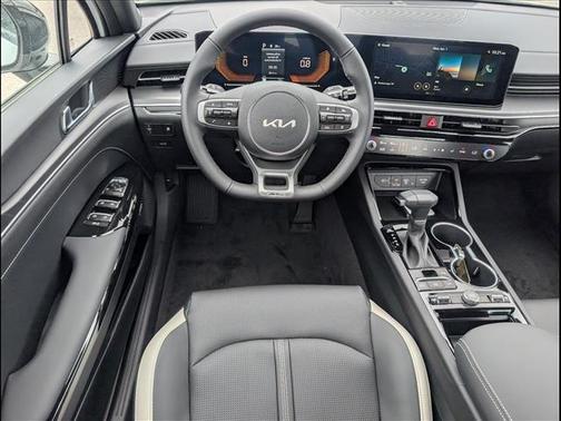 Snow White Pearl 2026 Kia K5 GT-Line