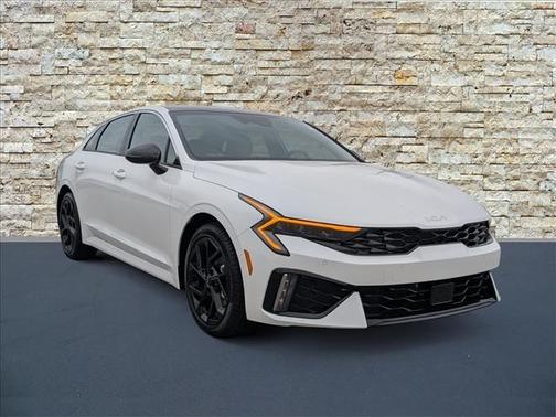 Snow White Pearl 2026 Kia K5 GT-Line