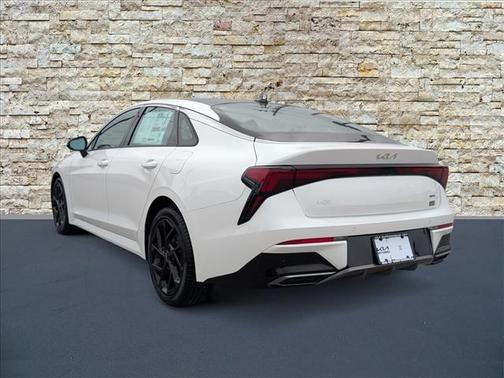 Snow White Pearl 2026 Kia K5 GT-Line