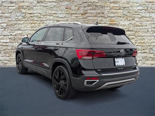 2024 Volkswagen Taos 1.5T SEL