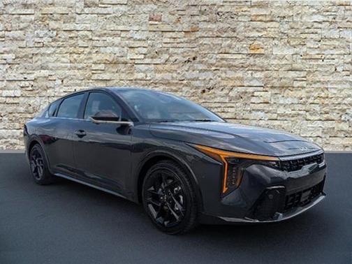2025 Kia K4 GT-Line Turbo