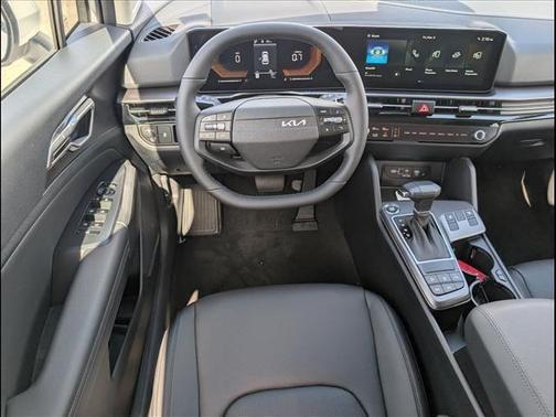 Glacial White Pearl 2026 Kia Sportage EX