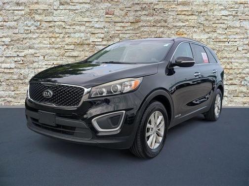 Ebony Black 2016 Kia Sorento LX