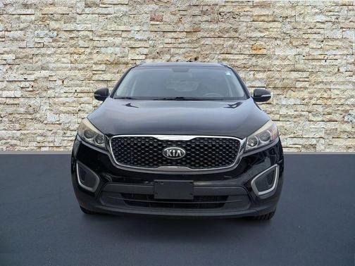Ebony Black 2016 Kia Sorento LX