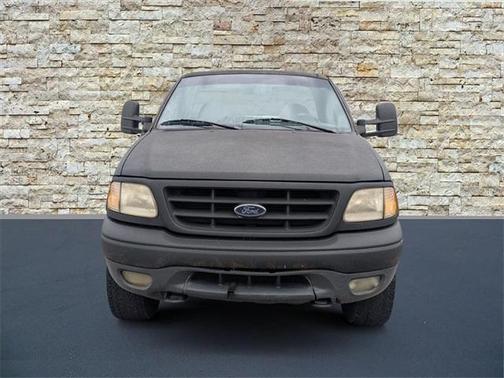1999 Ford F-150 XLT