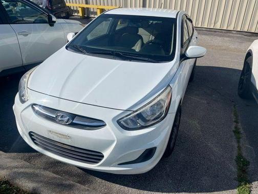 Century White 2015 Hyundai Accent GLS