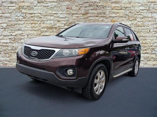 Dark Cherry 2013 Kia Sorento LX