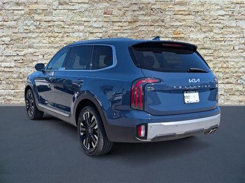 Midnight Black 2023 Kia Telluride SX-Prestige