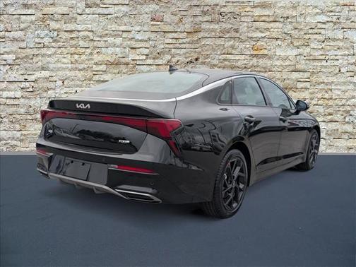 Aurora Black Pearl 2026 Kia K5 GT-Line