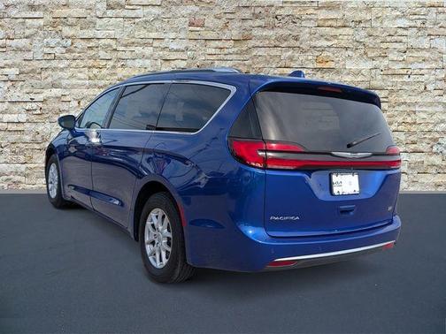 Ocean Blue Metallic 2021 Chrysler Pacifica Touring-L