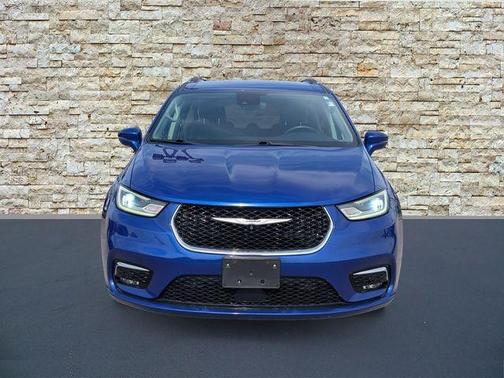 Ocean Blue Metallic 2021 Chrysler Pacifica Touring-L