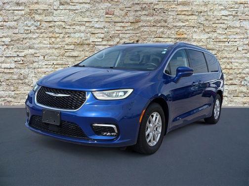 Ocean Blue Metallic 2021 Chrysler Pacifica Touring-L