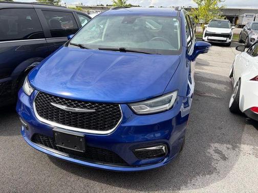 Ocean Blue Metallic 2021 Chrysler Pacifica Touring-L