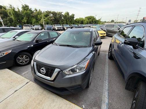 Gun Metallic 2019 Nissan Kicks S