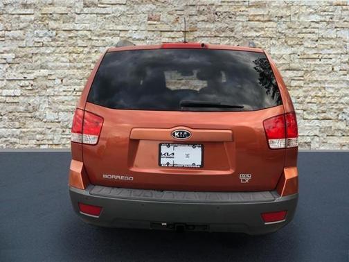 2009 Kia Borrego LX