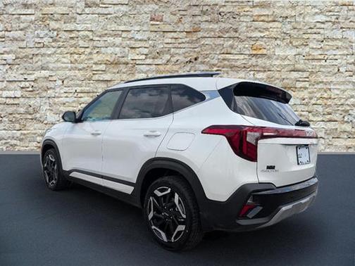 2025 Kia Seltos SX