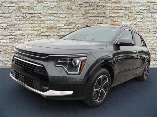 2025 Kia Niro SX