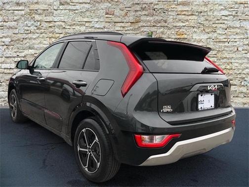 2025 Kia Niro SX
