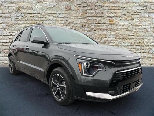 2025 Kia Niro SX