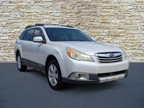 Satin White Pearl 2011 Subaru Outback 2.5i