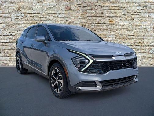 Silver 2025 Kia Sportage EX