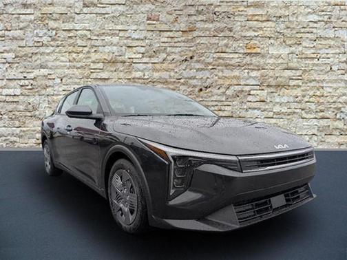2025 Kia K4 LX