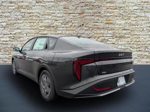 2025 Kia K4 LX