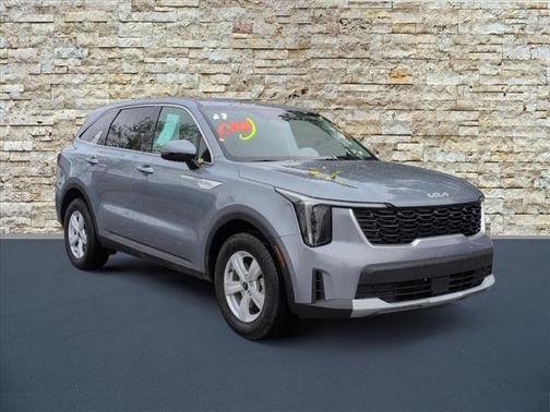 2024 Kia Sorento LX