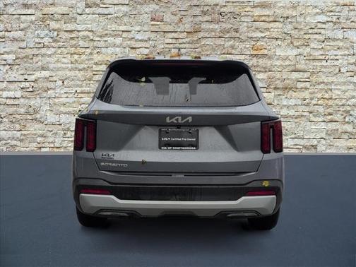 2024 Kia Sorento LX