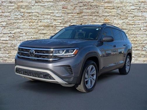 2022 Volkswagen Atlas 3.6L SE w/Technology