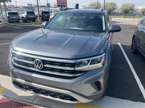 2022 Volkswagen Atlas 3.6L SE w/Technology