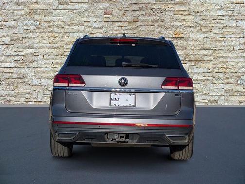 2022 Volkswagen Atlas 3.6L SE w/Technology