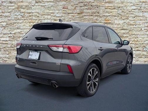 Gray Metallic 2022 Ford Escape SE