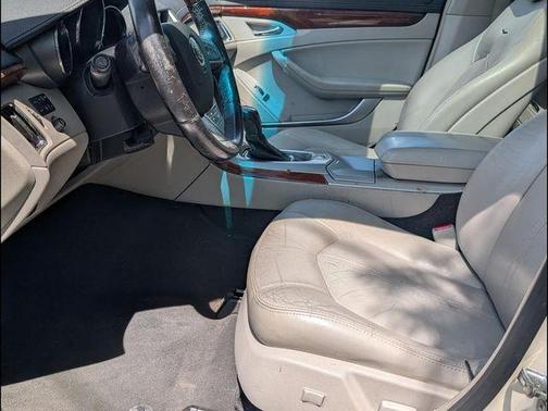 White Diamond Clearcoat 2011 Cadillac CTS Luxury