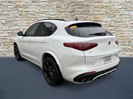2018 Alfa Romeo Stelvio Quadrifoglio