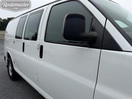 Summit White 2015 Chevrolet Express 2500 Work Van