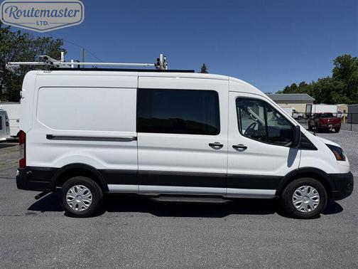 Oxford White 2023 Ford Transit-250 Base