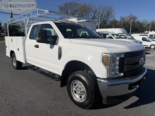 Oxford White 2018 Ford F-250 XL