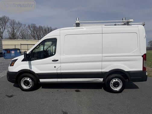 Oxford White 2022 Ford Transit-250 Base