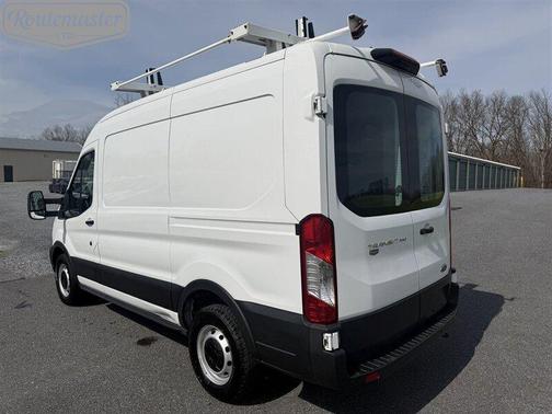 Oxford White 2022 Ford Transit-250 Base