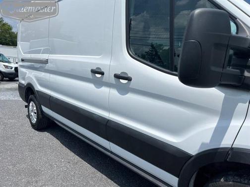 2022 Ford Transit-250 Base