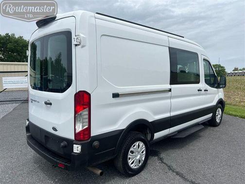 2022 Ford Transit-250 Base