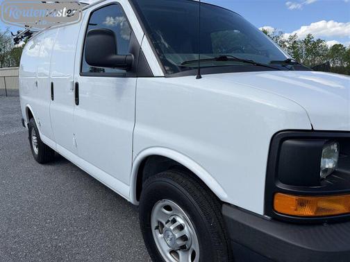 Summit White 2017 Chevrolet Express 2500 Work Van