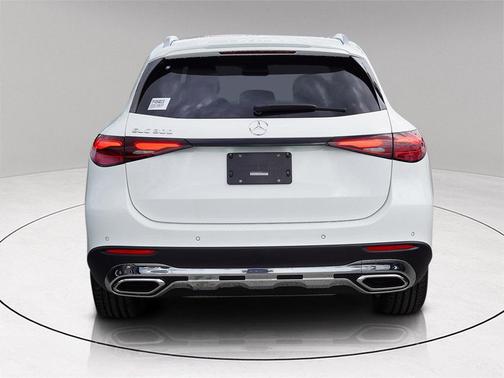 2026 Mercedes-Benz GLC 300 Base